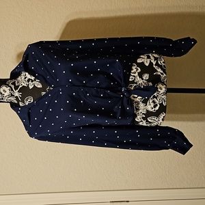 Dress Forum 🦊 Navy Blue and polka dot long sleeve shirt size Medium